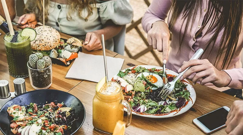 VIETNAM FOODSERVICE REPORT 2023: XU HƯỚNG PHÁT TRIỂN NGÀNH DỊCH VỤ ĂN UỐNG TẠI VIỆT NAM