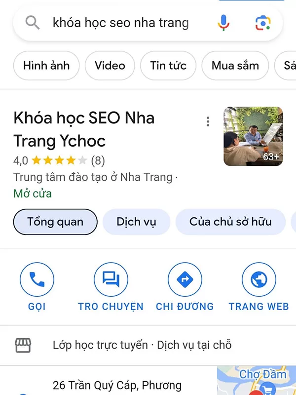 Kết quả tìm kiếm với cụm từ "Khóa học SEO Nha Trang" trên Google phiên bản dành cho thiết bị di động